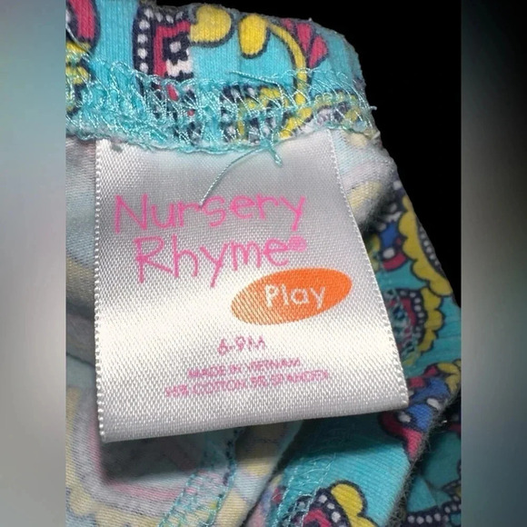 Nursery Rhyme girls 2 piece outfit. Size 6-9 months - Picture 4 of 7